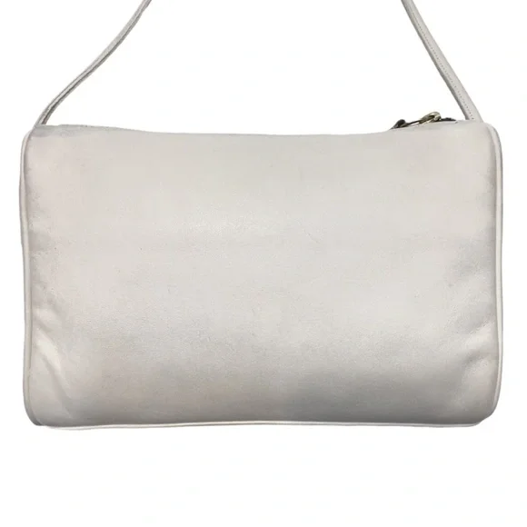 1980’s COACH Leatherware White Leather Slim Zip Crossbody Hand Bag Purse